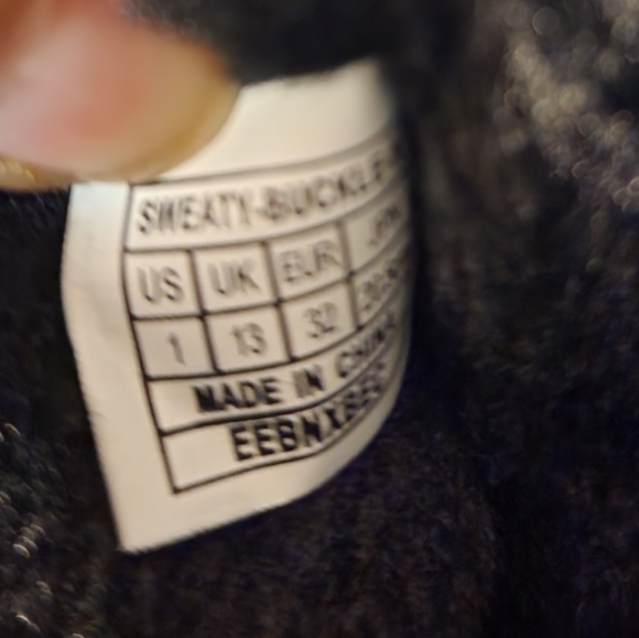 Dream Pairs boots - Picture 5 of 6